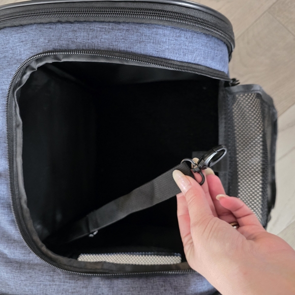 Travel carrier for animals - Picture 7 of 8